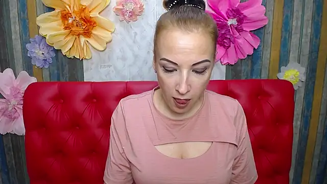 ElizabethSho 现场XXX聊天
