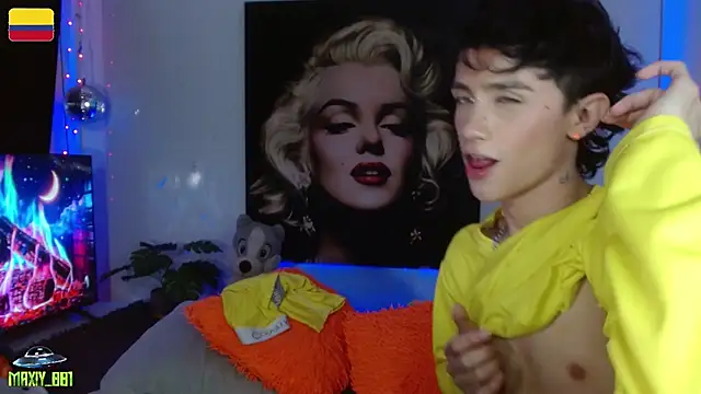 maxiy_001's Live XXX Chat