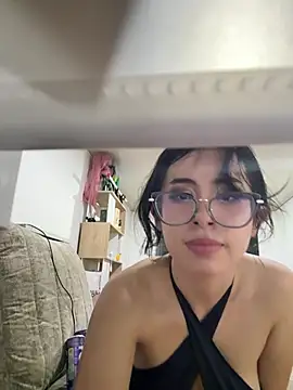 Vi_anayaa 现场XXX聊天