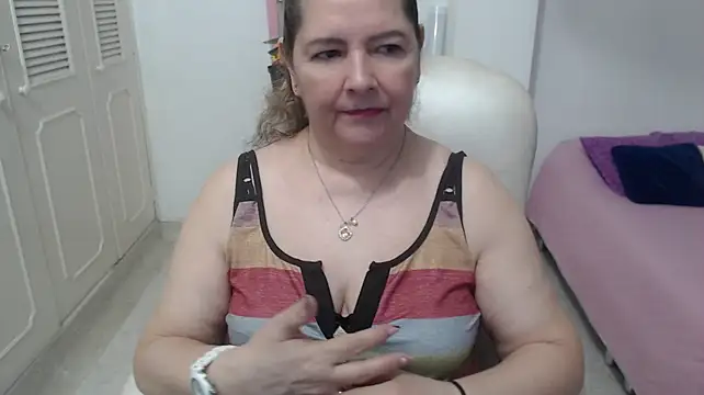 leonela_69 Chat XXX in diretta