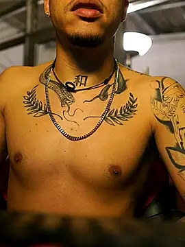 AlphaMasterXxx Live XXX-chat