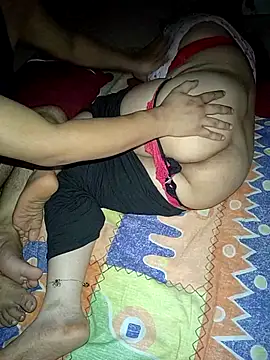 OneLifeBabby Adlı Modelin Canlı XXX Sohbeti
