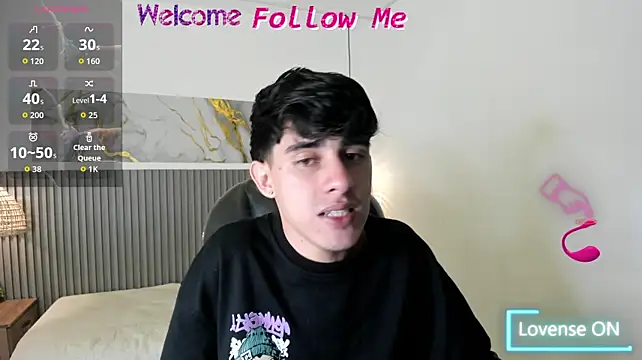 Dyla_n18 Live XXX-chat