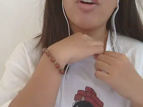 ChubbyButty Adlı Modelin Canlı XXX Sohbeti