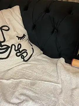 SweettBigMelons 现场XXX聊天