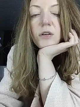 צ'אט XXX בשידור חי של KattyLuuu