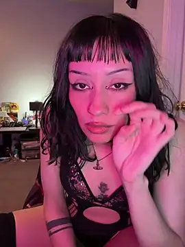 Gothbabbi 即時 XXX 聊天