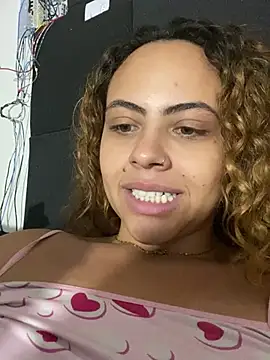 Chloe_Leaozinho 现场XXX聊天
