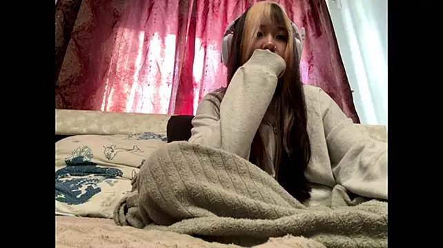 WillenaNecessary's Live XXX Chat