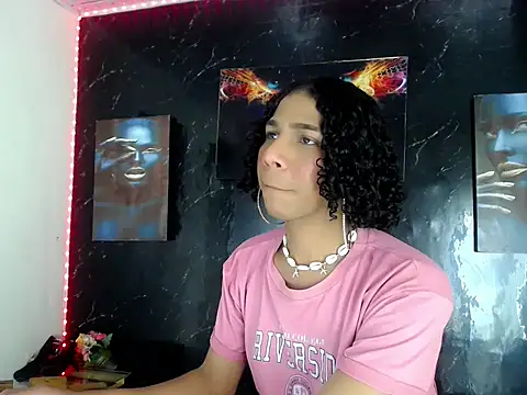 Brittany_Queen_ Chat XXX in diretta