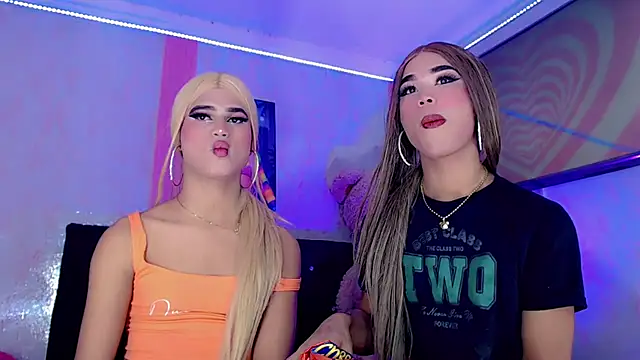 Онлайн чат XXX HeidiNikol