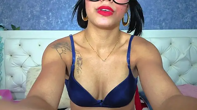 XXX chat uživo modela Malia_fox