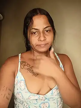 Giselabrunette25's Live XXX Chat