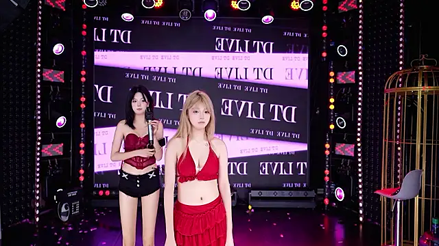 sexybaby-99 现场XXX聊天
