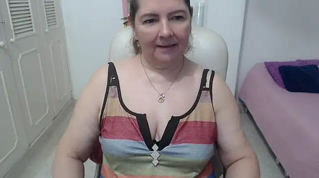 leonela_69 现场XXX聊天