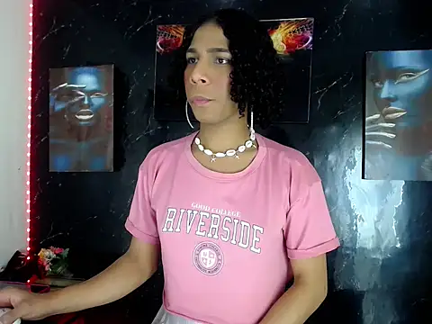 Brittany_Queen_のライブXXXチャット