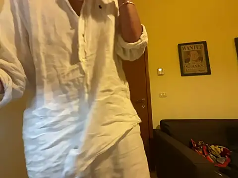 XXX chat uživo modela Violaindia
