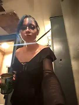 LunikaCorpse666's Live XXX Chat