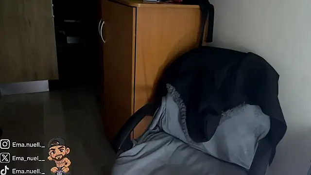 Emanuell__ XXX чат на живо