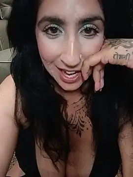 FaraGreen's Live XXX Chat
