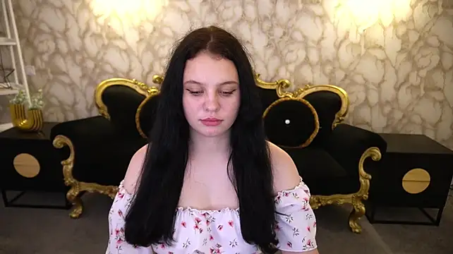 SnowWhiti's Live XXX Chat