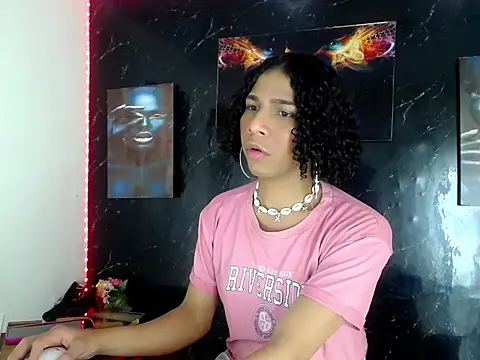 Brittany_Queen_ 现场XXX聊天