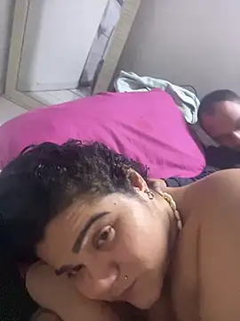 MorenaCariok Pertunjukan Webcam