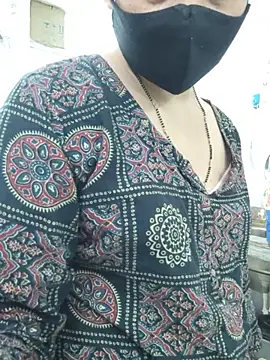 Vivicaa 现场XXX聊天