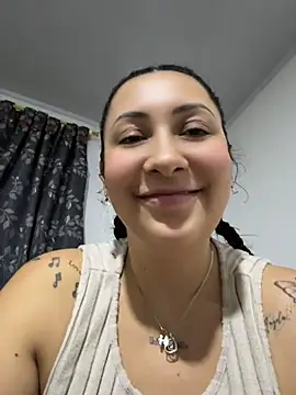 XXX chat uživo modela KittyObsession