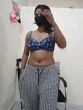 SAPNA-LOVEE Show in webcam