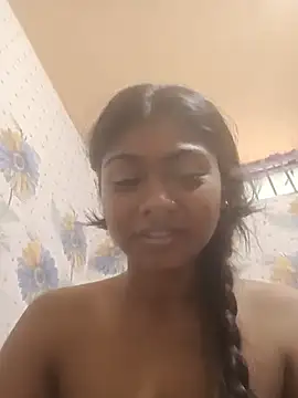 Your_Poonam24 Webcam-Show