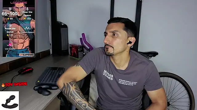 Chat XXX ao vivo de Marck_Muscle