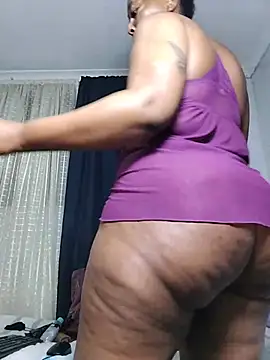 צ'אט XXX בשידור חי של HottyBoobs5