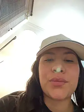 kim_monti 라이브 XXX 채팅