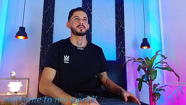 Erick_Wall live XXX chat