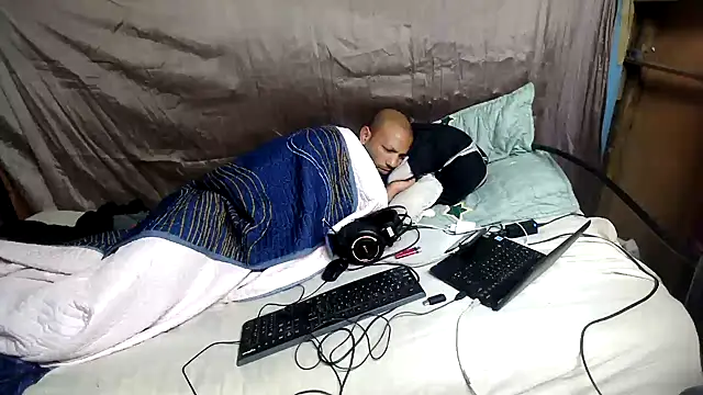 Chat +18 de Camodick ao vivo