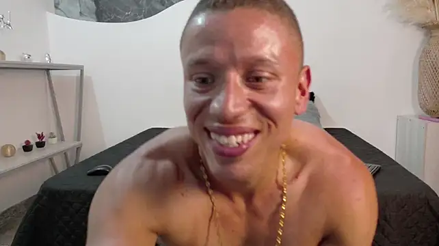 Thiago_16 Chat XXX live