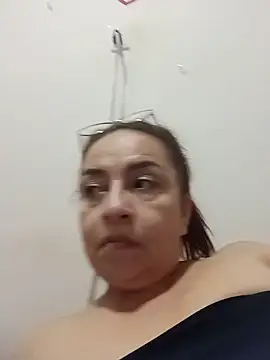 tany90's Live XXX Chat