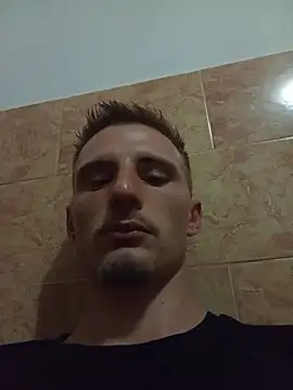 AdrianZuzz Chat XXX live