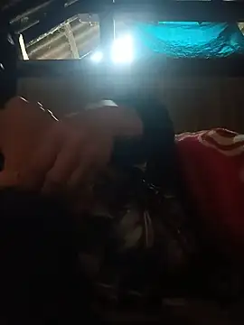 NIANIAKUTE webcam show