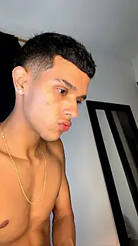 Busterspinter live XXX chat