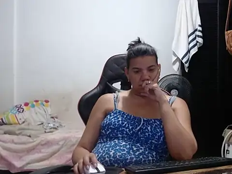 Adriana_0312 Chat XXX in diretta