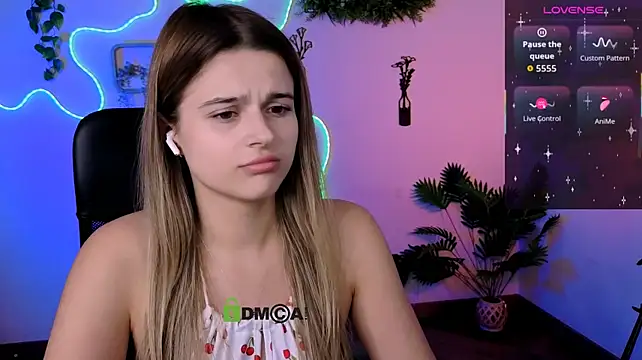 berry_alma's Live XXX Chat