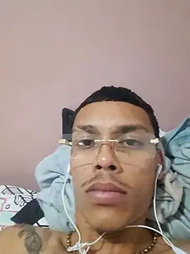 Show modela Bamby002 na web-kameri