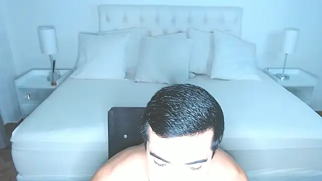 mr_hunterx's Live XXX Chat