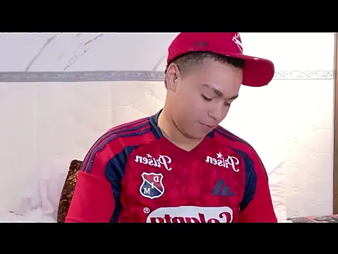AustinThompsonn XXX чат на живо