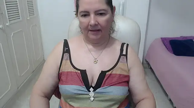 leonela_69 Live XXX-Chat