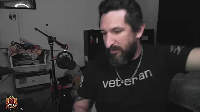 Онлайн чат XXX DevilPup75_