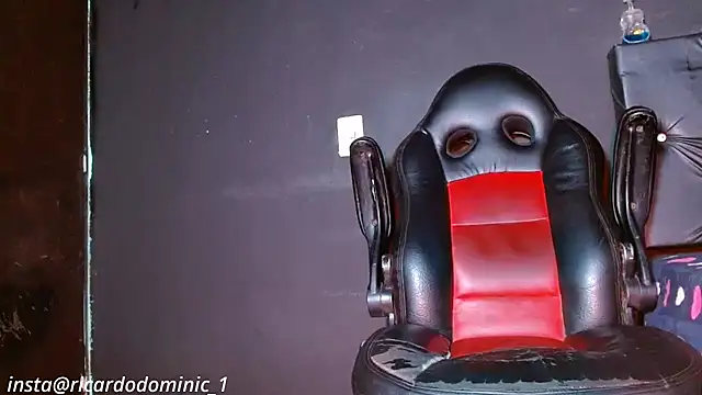 FuckHardlove Live XXX-Chat