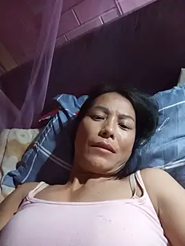 Lily-ly's Live XXX Chat